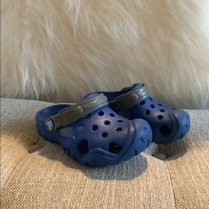 Toddler blue crocs